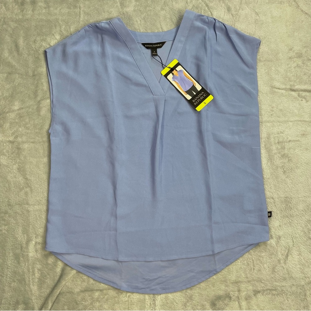 Banana Republic Blouse Small Womens NWT V-neck Periwinkle Blue Career